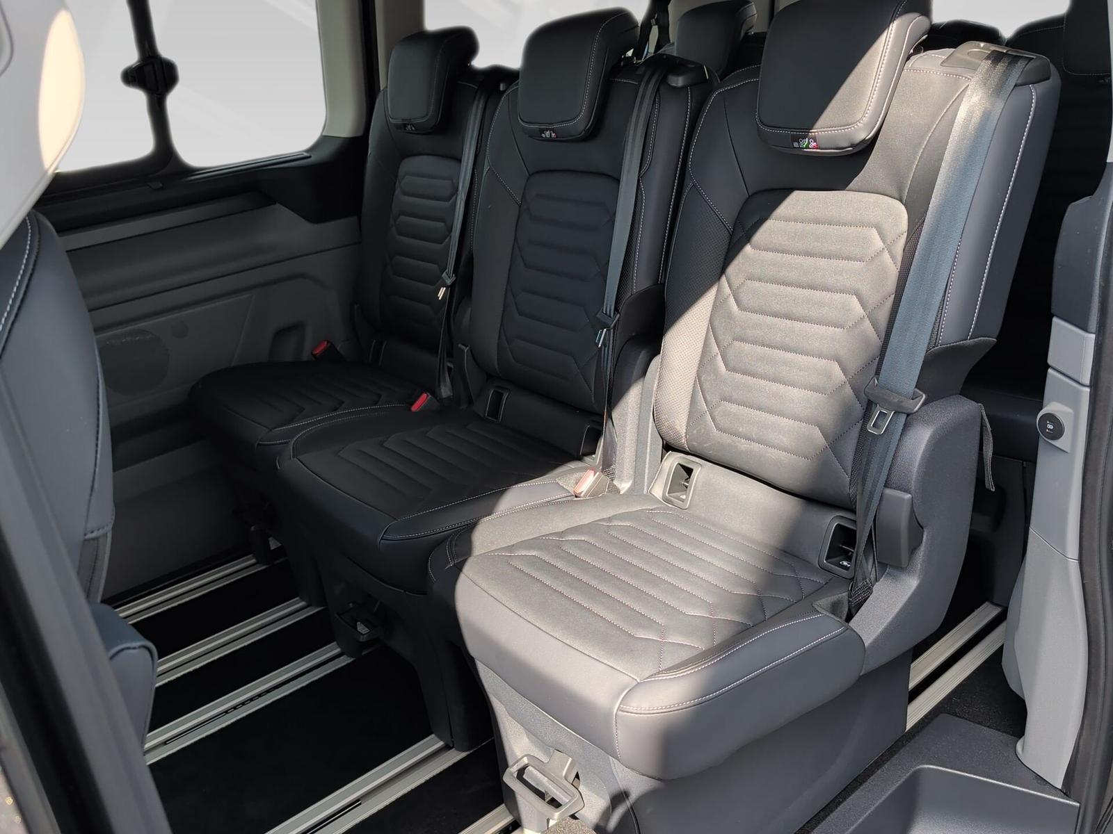 Ford Tourneo Custom L1 Titanium X 8S 5Jahre+AHK+Leder