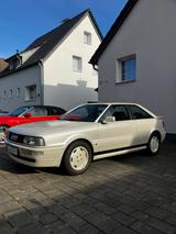 Audi 80 Coupé 2.0 Perlmuttweiß Topzustand - Audi Coupé mit Benzin-Antrieb: Automatik