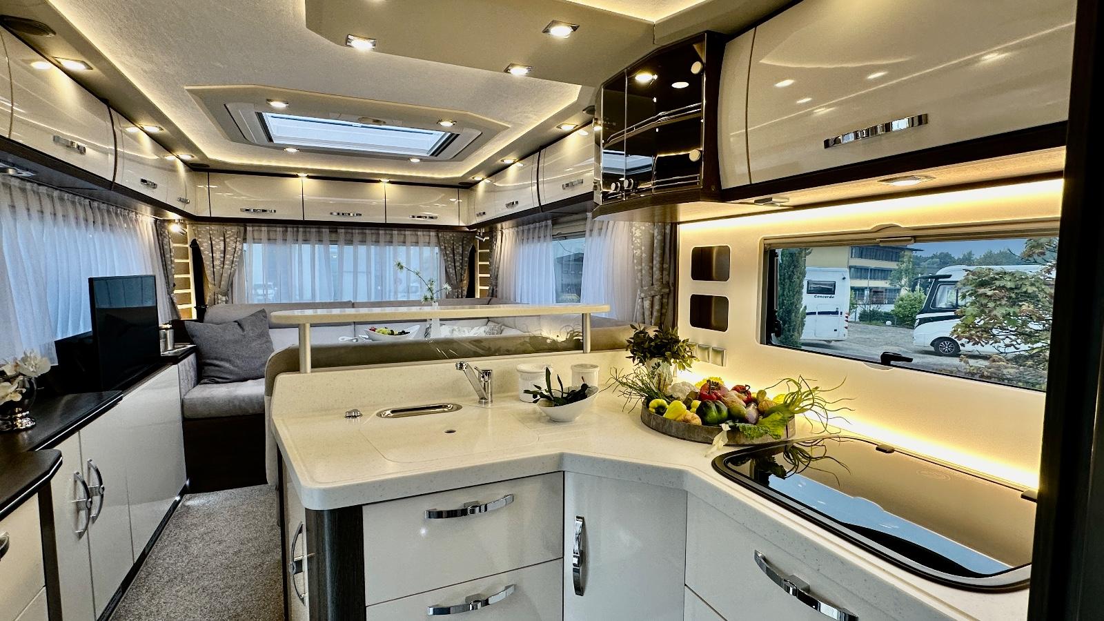 Phoenix 8300QRSLX -Urlaubsfertig,Voll (7)