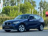 BMW X1 18 i sDrive*KLIMAAUT.*PDC*SHZ*E-PAKET*TÜV* - BMW X1 mit Benzin-Antrieb: Limousine
