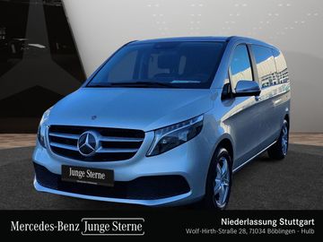 Mercedes V 220 - 2