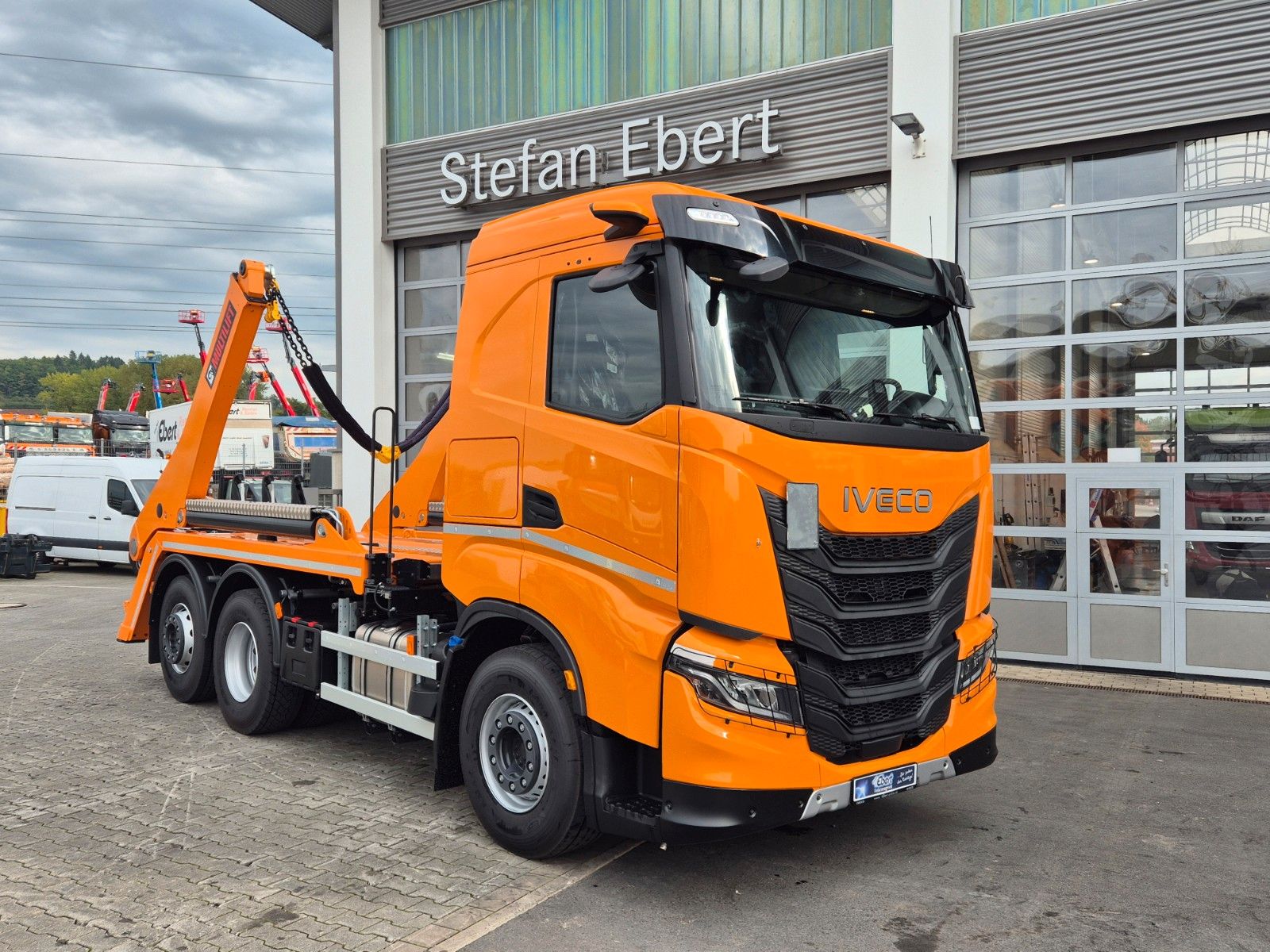 Fahrzeugabbildung Iveco AS280X58Y/ PS ON Hiab FTR18 Funk AHK Bett Cam