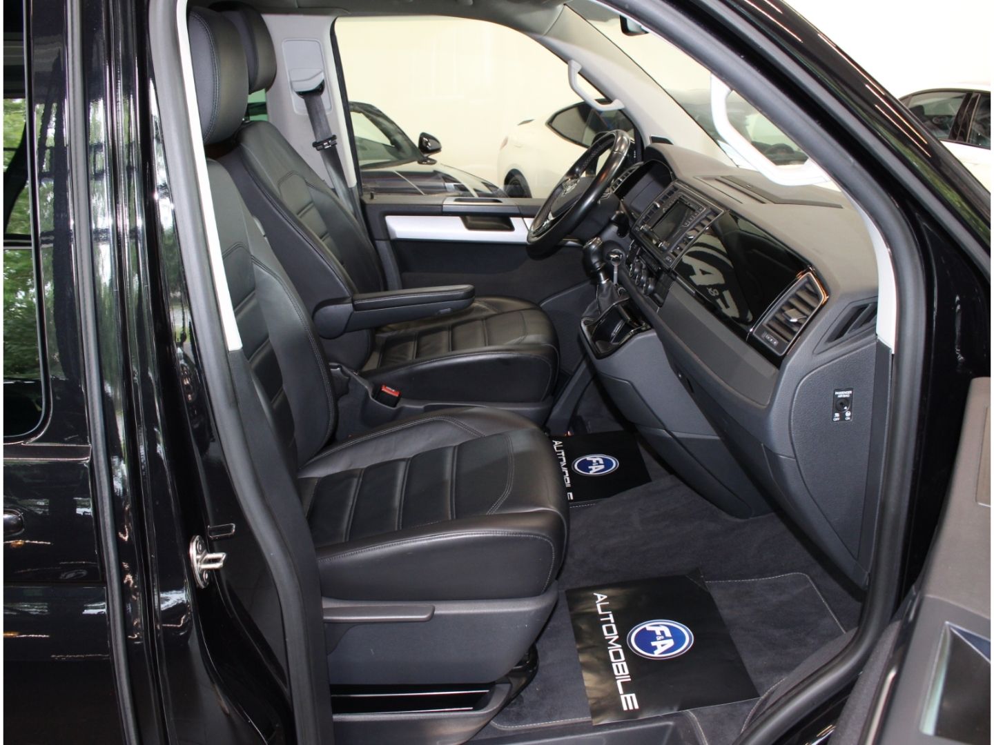Fahrzeugabbildung Volkswagen T6 Multivan Gen. Six 4Motion 2.0 TDI*1. Hand*ACC
