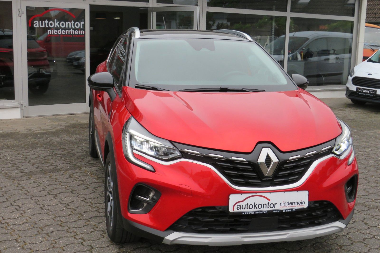 Fahrzeugabbildung Renault Captur II "INTENS" AHK NAVI 18` KAMERA SITZH.