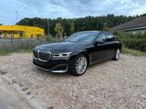 BMW 730d -NAV+LED+360°+HEADUP+ACC+H&K+GLASDACH+VCO - BMW 730 von privat