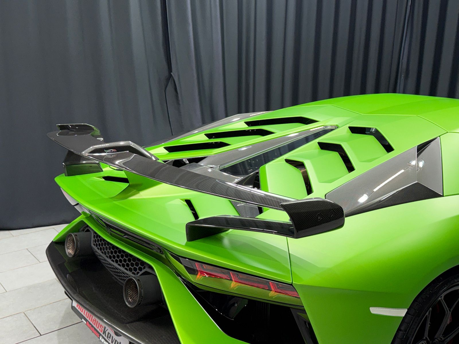 Fahrzeugabbildung Lamborghini Aventador SVJ | FULL CARBON|LIFT|SENSONUM|PPF|