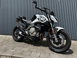 CFMOTO 650NK ABS 1. HAND WIE NEU SCHECKHEFTGEPLEGT - CFMOTO 650NK