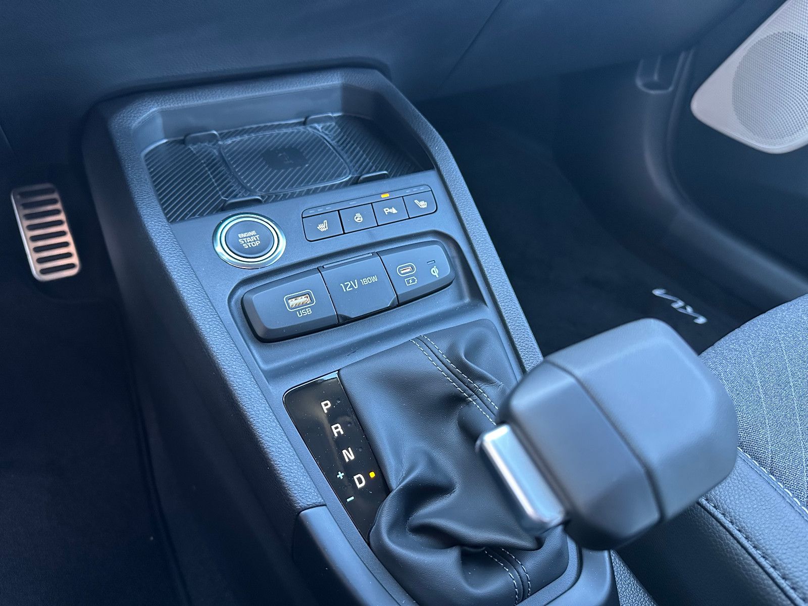 Fahrzeugabbildung Kia Stonic  1.0T 115 48V DCT GT-Line