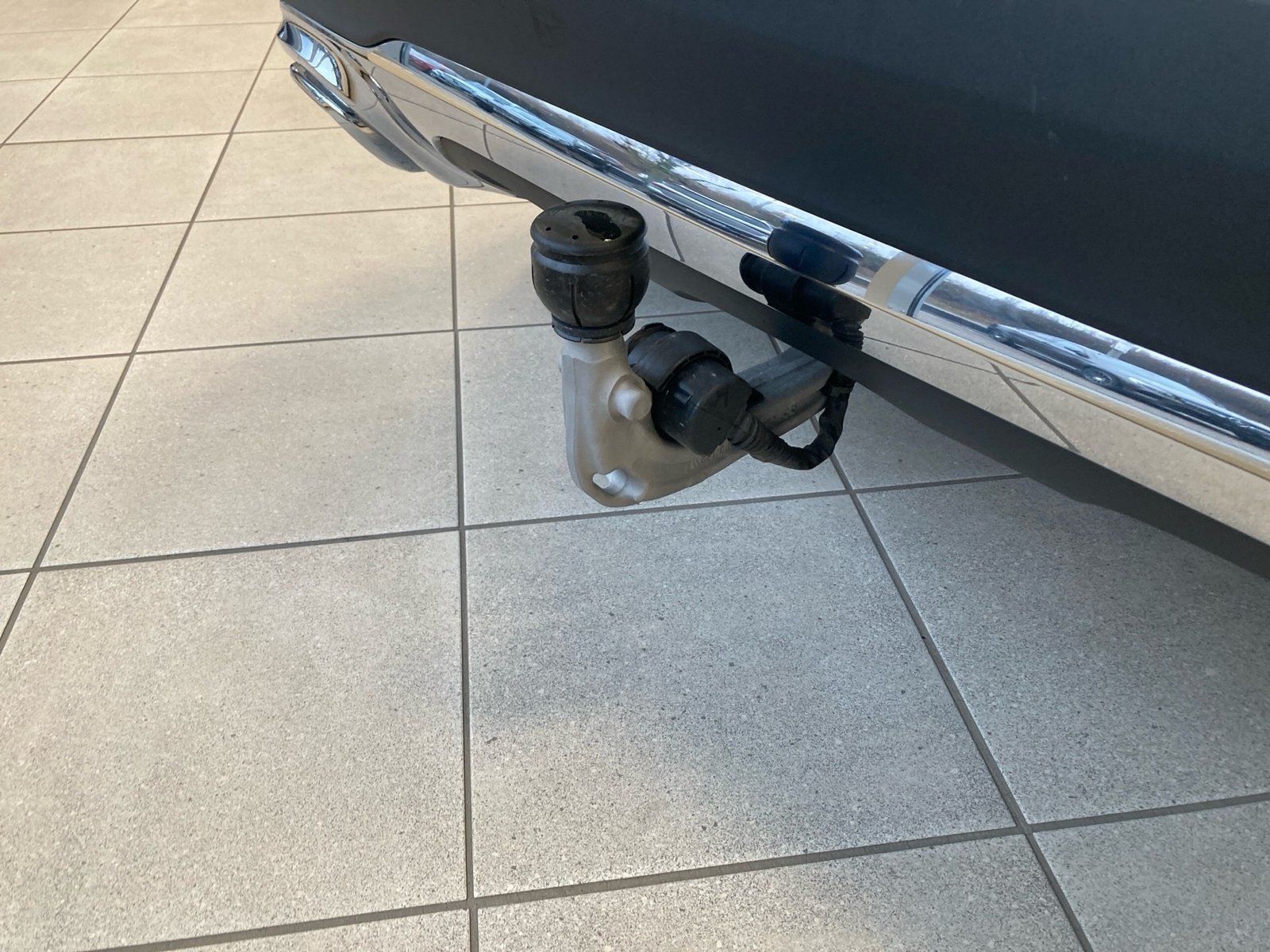 Fahrzeugabbildung Mercedes-Benz GLA 180 Progressive*AHK*Totwin*Kamera*LED*CarPl*