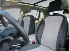 VW Tiguan 2.0 TDI Elegance 4M Matrix Navi Ahk Pano VW Tiguan 2.0 TDI Elegance 4M Matrix Navi Ahk Pano
