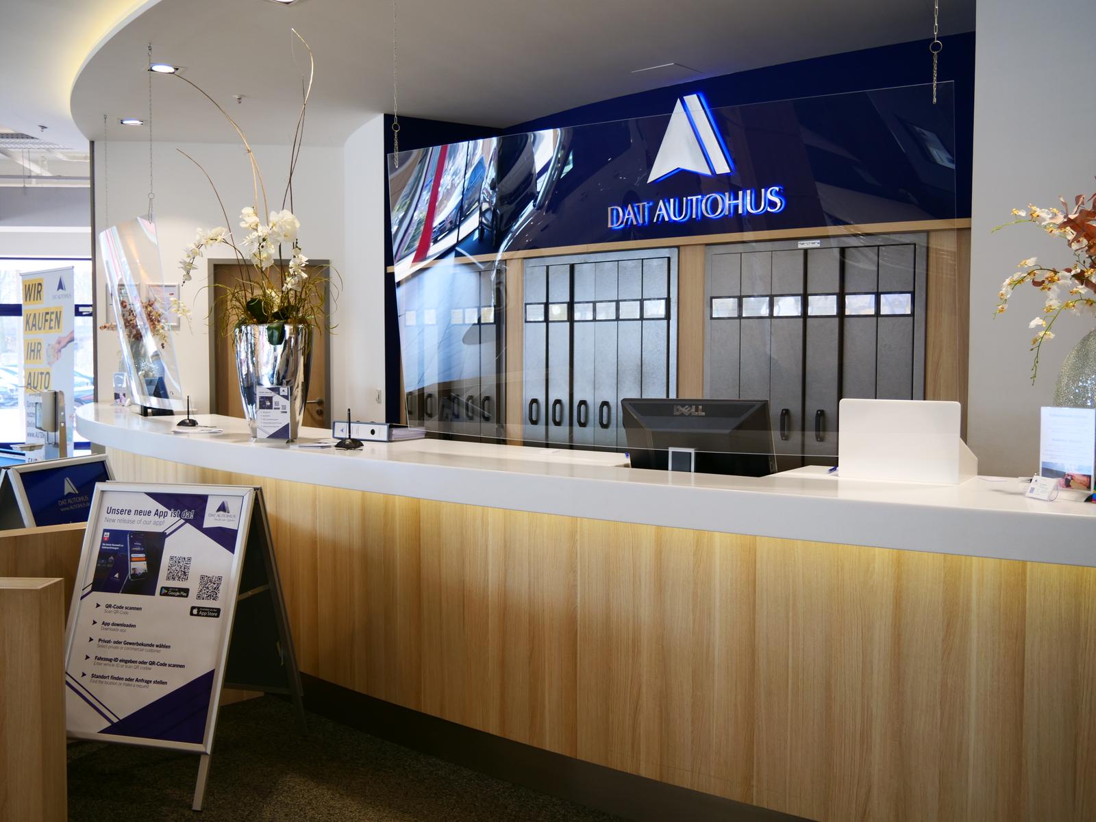 showroom-image-main