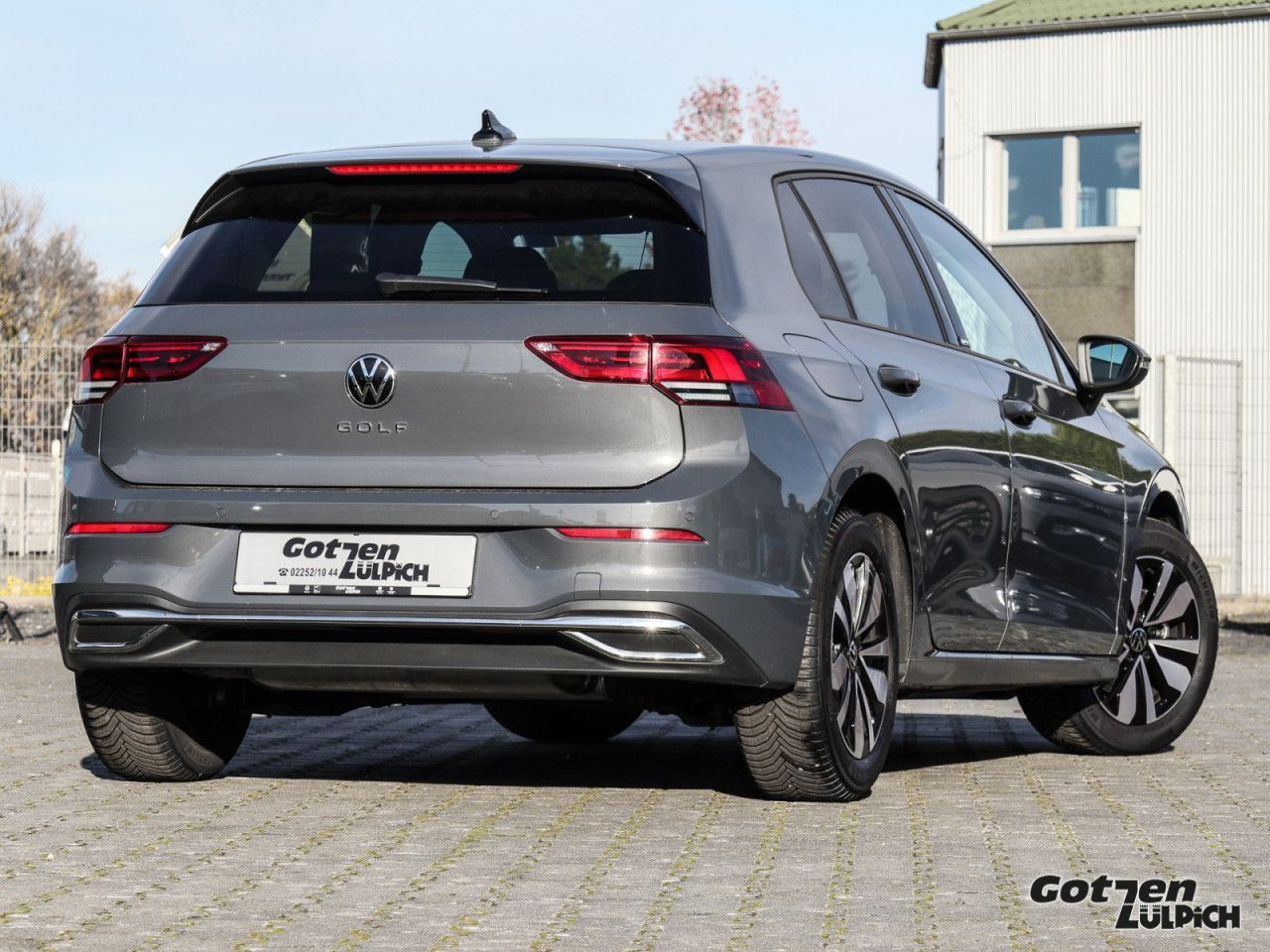 Fahrzeugabbildung Volkswagen Golf VIII Move1,5 TSI Navi ACC AHK Light Assist