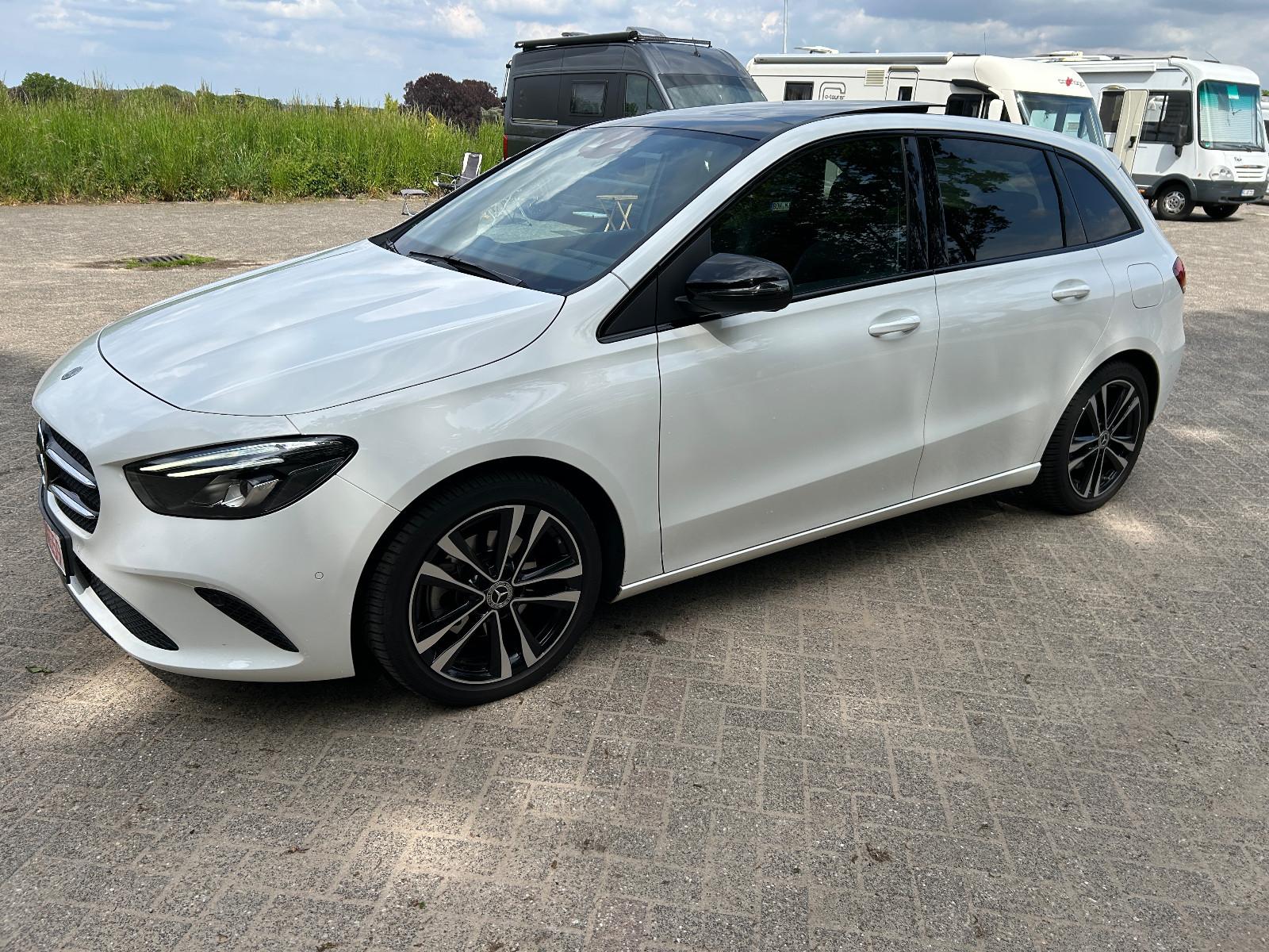Mercedes-Benz B 200 B B 200/Pano/LED/Navi/Ahk/