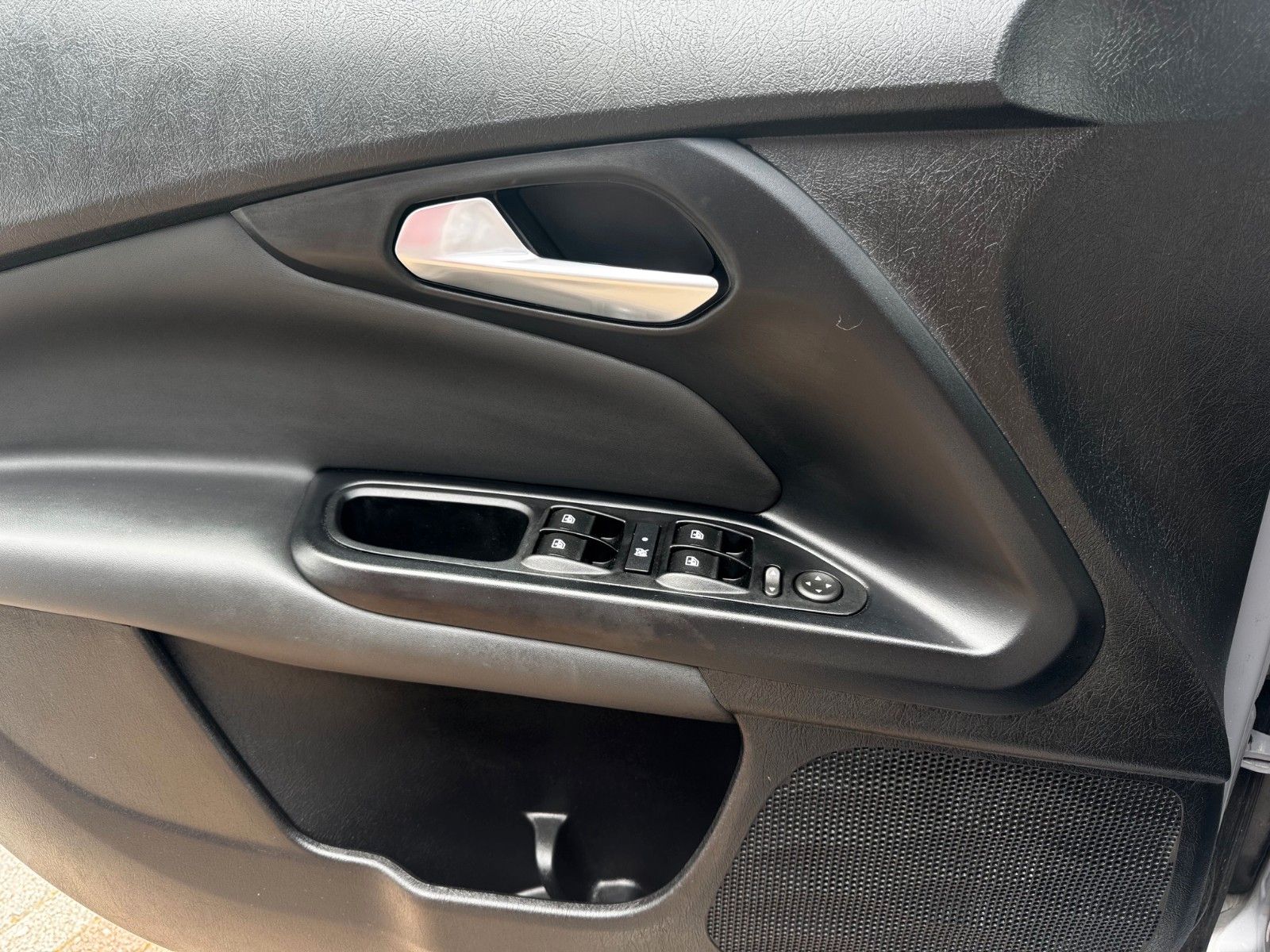 Fahrzeugabbildung Fiat Tipo Kombi 1,4 S-Design 120PS KAMERA NAVI ACC
