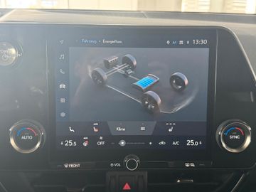 Lexus NX 350h - 12