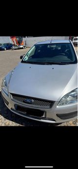 Ford Focus 1.6 EZ 06.2006 - Ford Focus aus 2006: 1.6