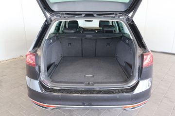 Volkswagen Passat 2.0 TDI Elegance ACC+KAM+MATRIX+AHK