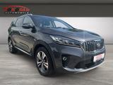 Kia Sorento Platinum Edition 4WD 2.2 CRDi HUD El. Pa - Kia Sorento mit Benzin-Antrieb
