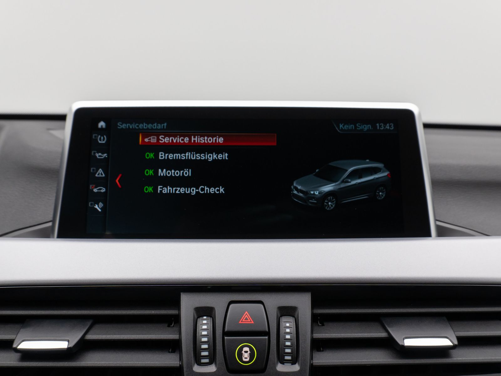 Fahrzeugabbildung BMW X1 xD25e Parkassist DAB AHK Geschwindigkeitsreg
