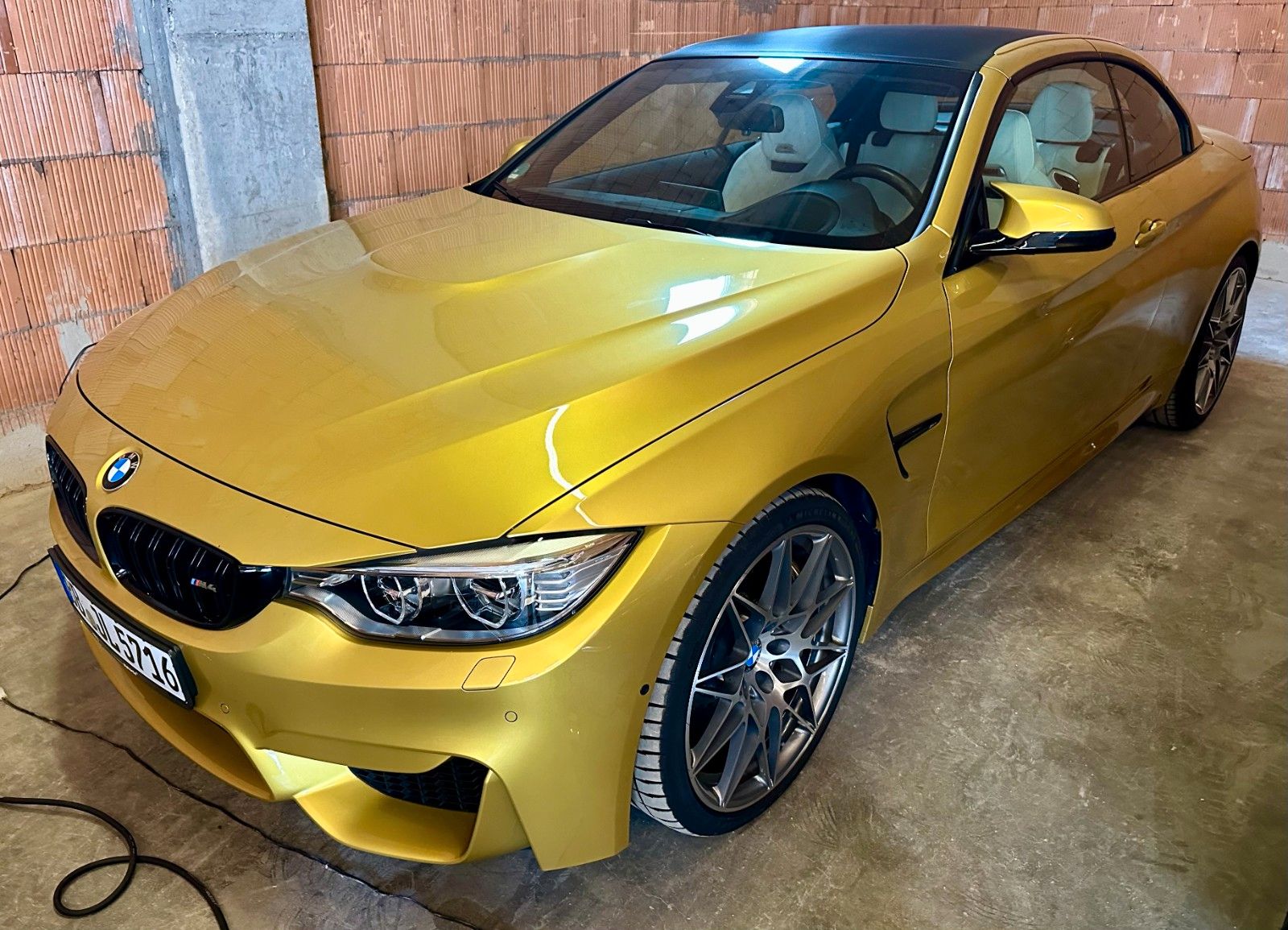 BMW Competition Cabrio/M-DrivP./Carbon/HK/Opal weiß