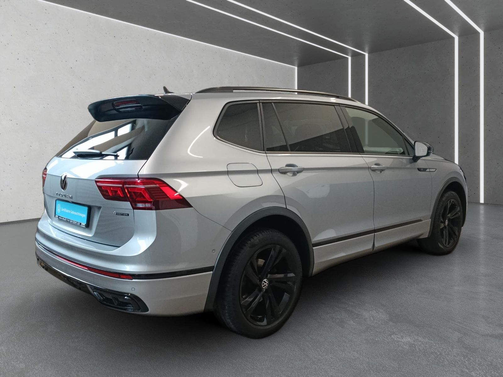 Volkswagen Tiguan Allspace 2.0 TDI R-Line 4M DSG AHK Matrix foto 3