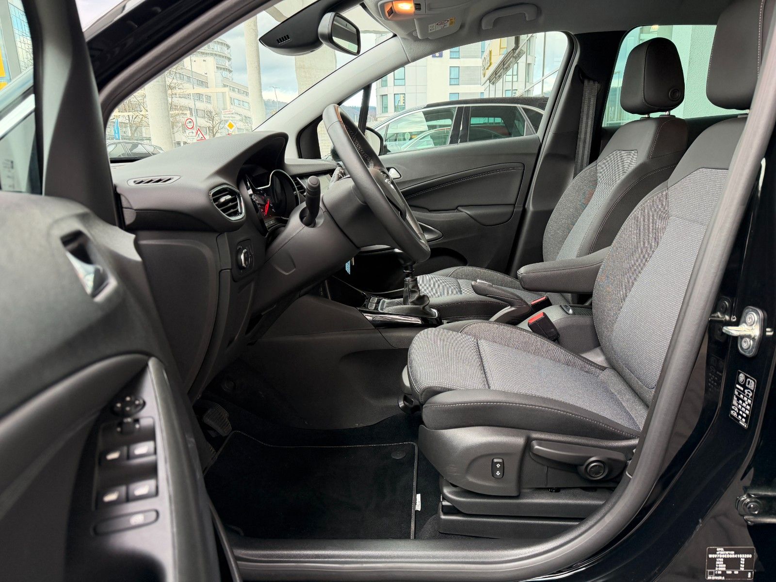 Fahrzeugabbildung Opel Crossland Elegance 110PS NAVI/Kamera/LED!