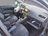 Volkswagen Polo R-Line 1.0 TSI MATRIX+NAVI+APP+RFK+SHZ+2xPD - VW Polo von 2023