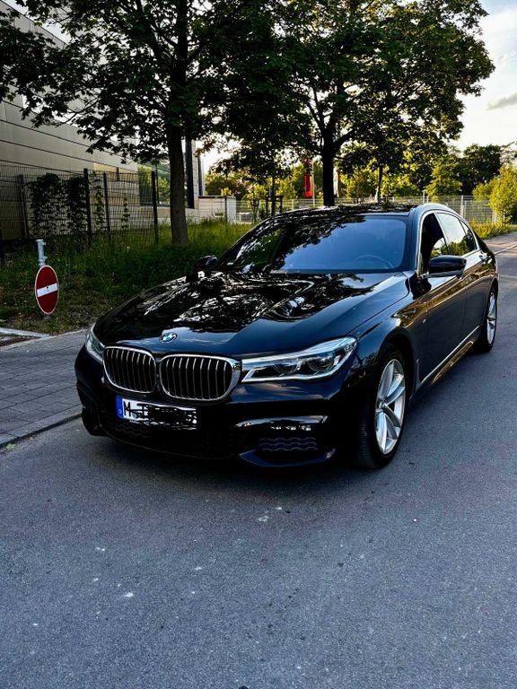 Image of BMW 750