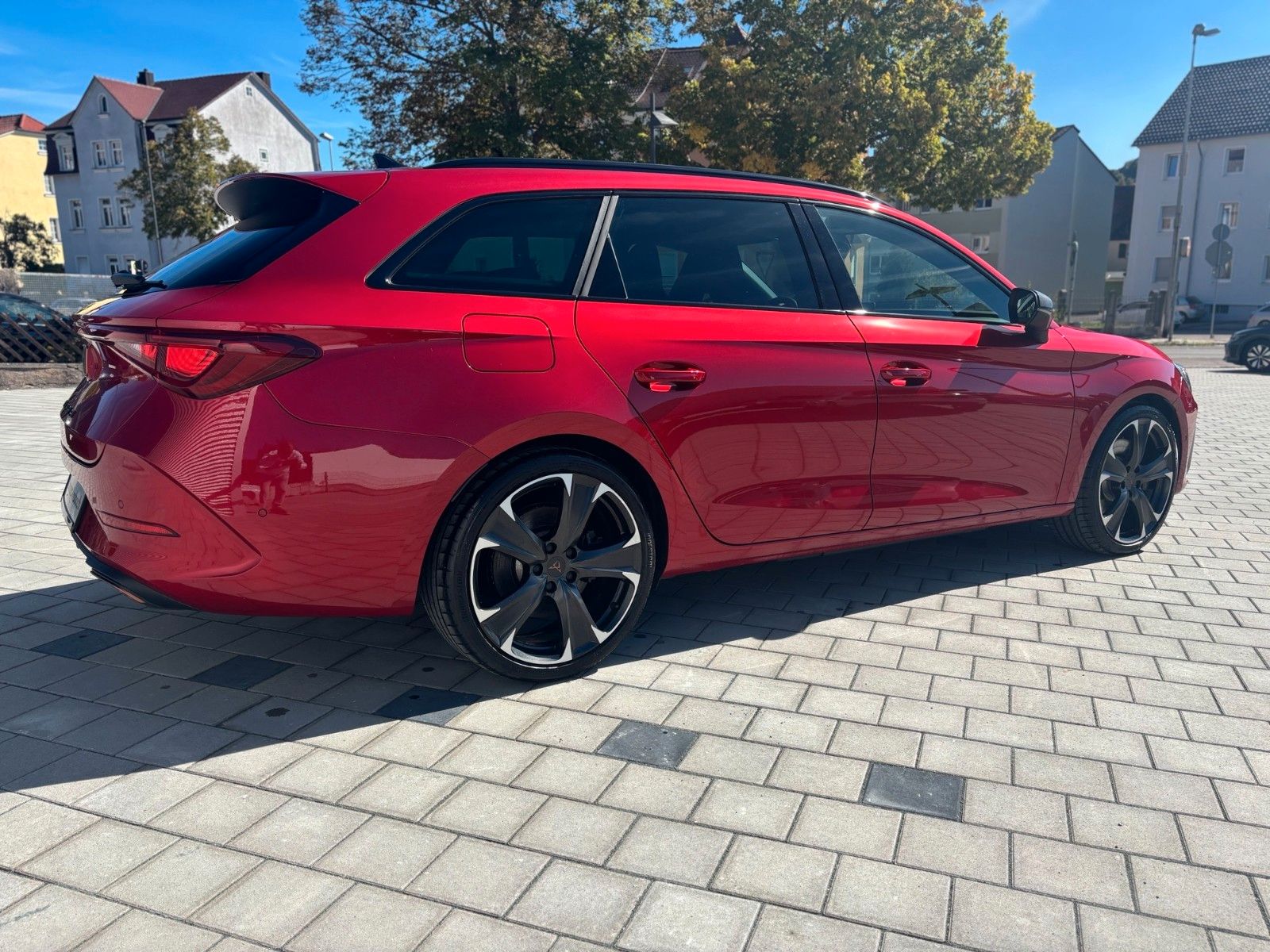 Fahrzeugabbildung CUPRA Leon Sportstourer VZ e-Hybrid