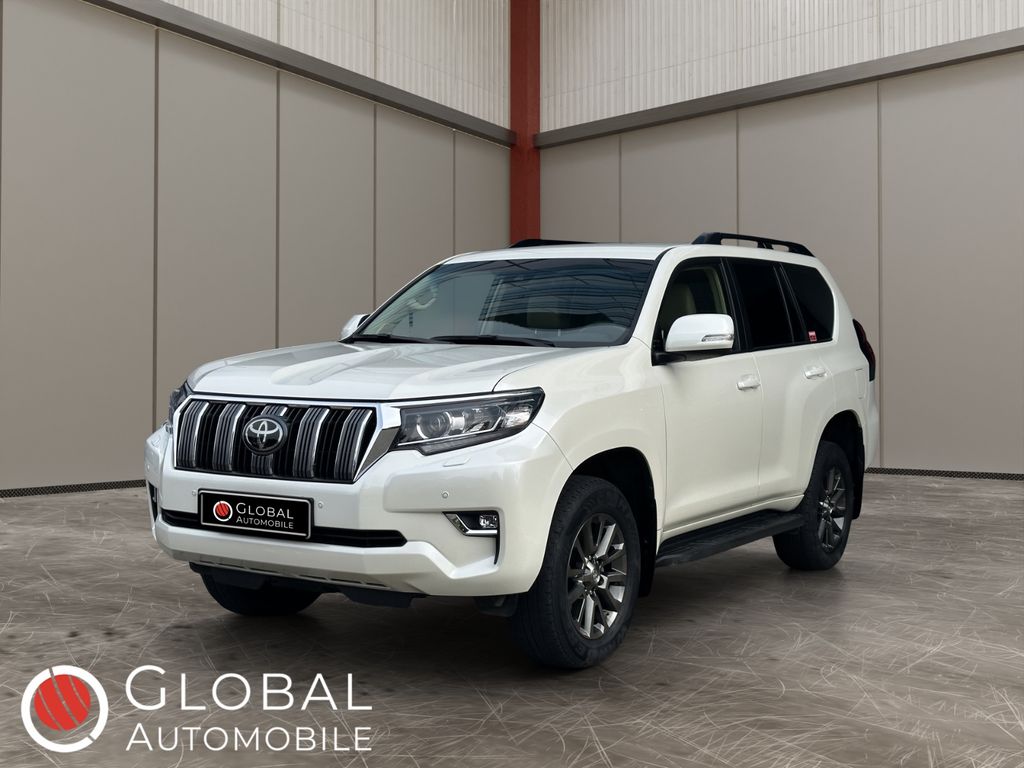 Image of Toyota Land Cruiser