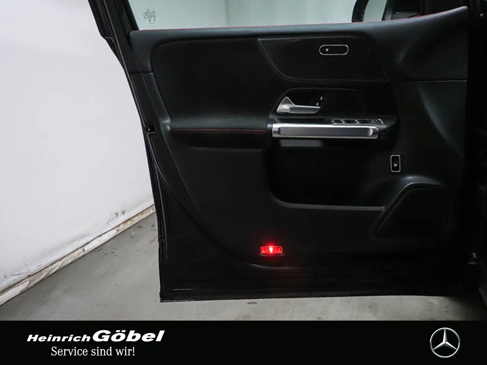Fahrzeugabbildung Mercedes-Benz GLB 200 AMG WINTERPAKET+KAMERA+LED+KEYLESS-GO