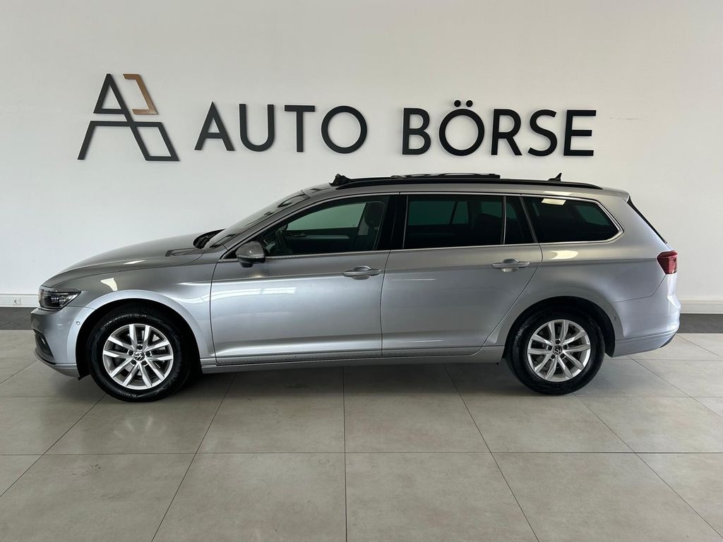 Volkswagen Passat Variant BUSINESS PANO*HUD*CAM*AHK*IQ.LIGH