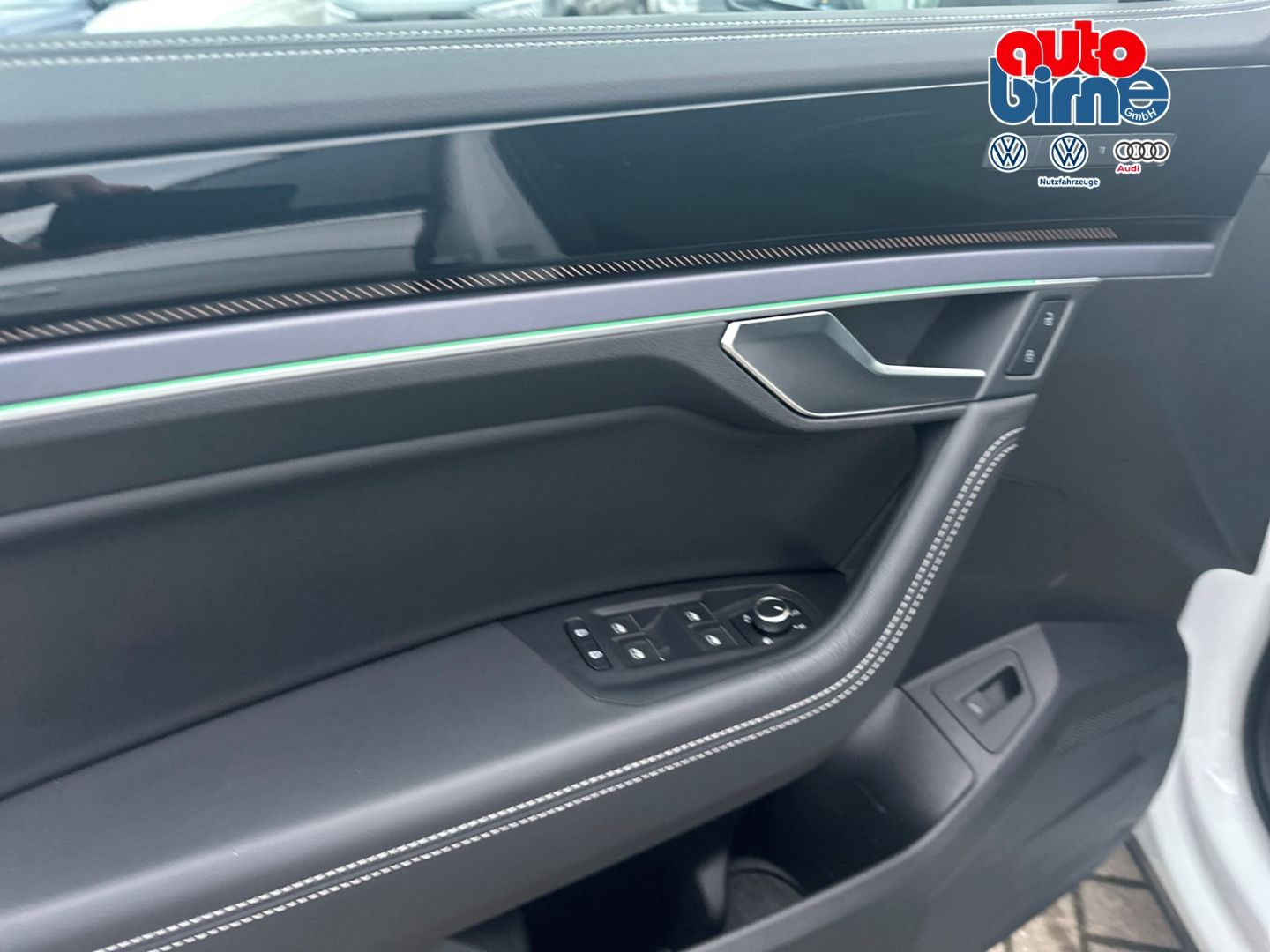 Touareg V6 3.0 TDI 4Motion R-Line HUD Luftfederu