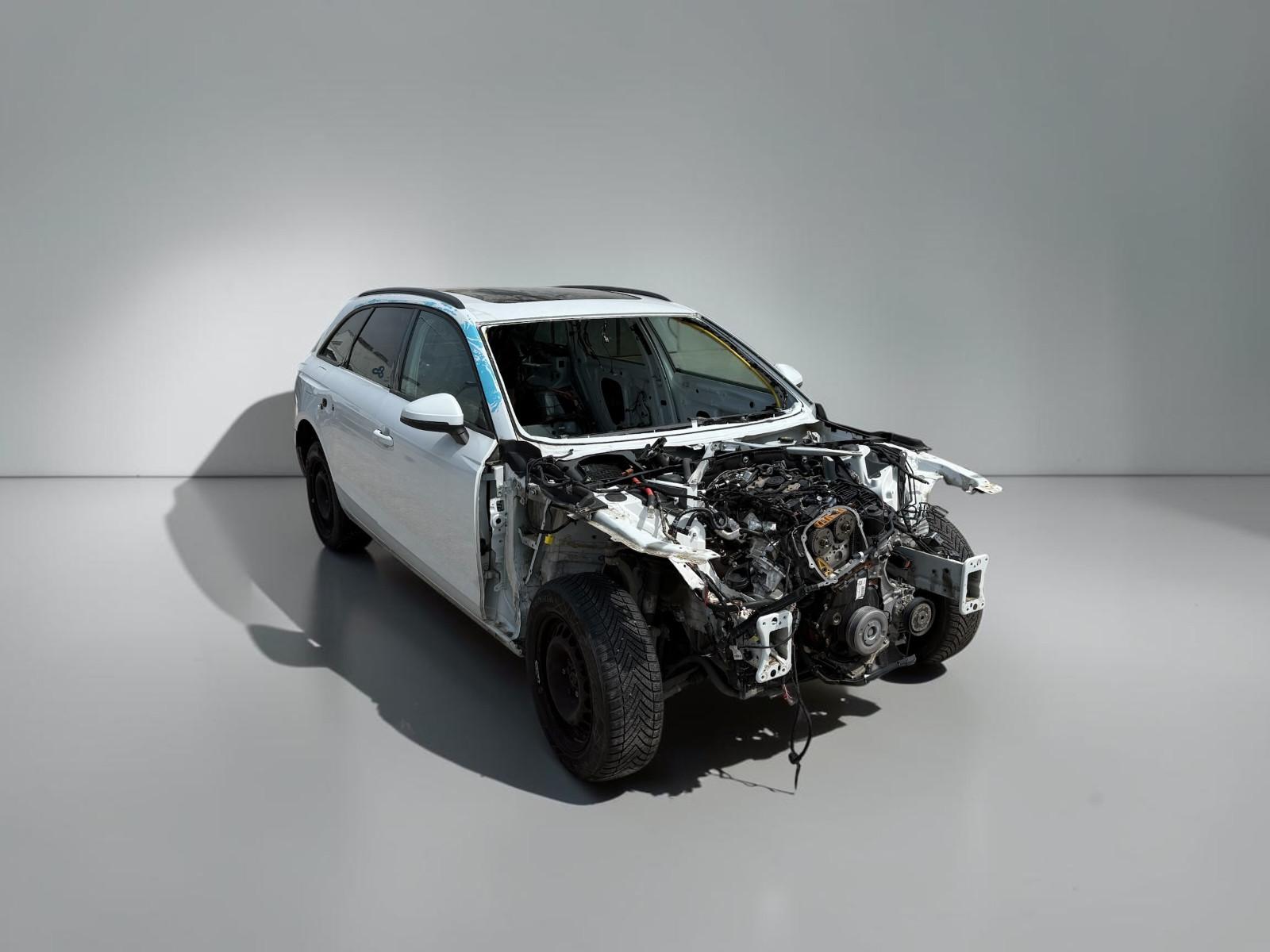 Audi A4 Avant 35 TFSI advanced. Wasserschaden