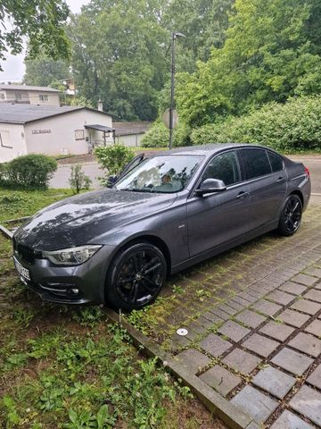 BMW BWM 320 I SPORT LINE BJ 2018