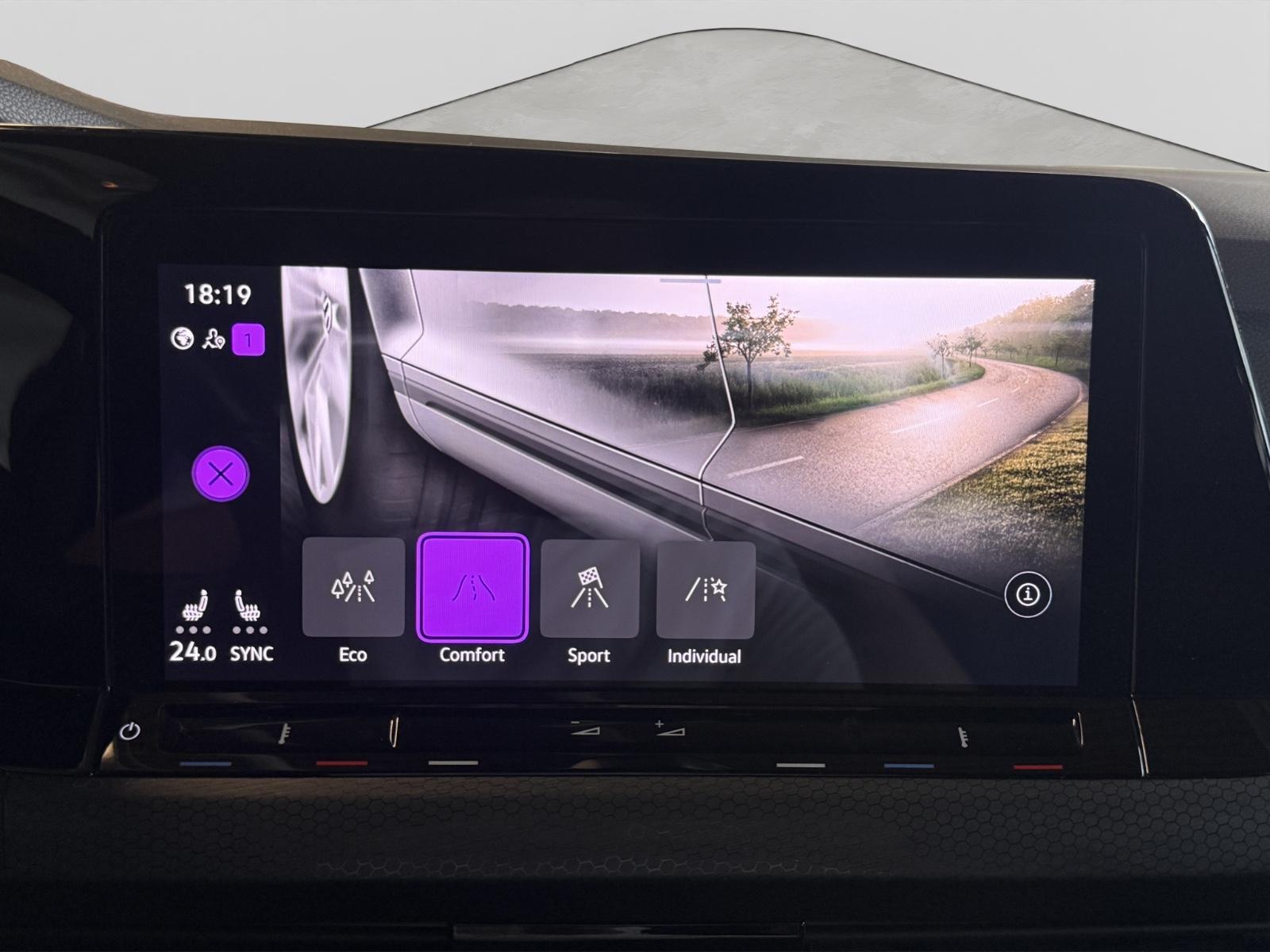 Volkswagen Golf VIII GTI STANDHZG-HUD-MATRIX-BLACK-ACC-RFK, миниатюра 21