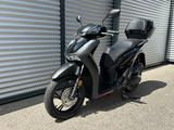 Honda SH150i - TOP CASE / "SUMMER SPECIAL"
