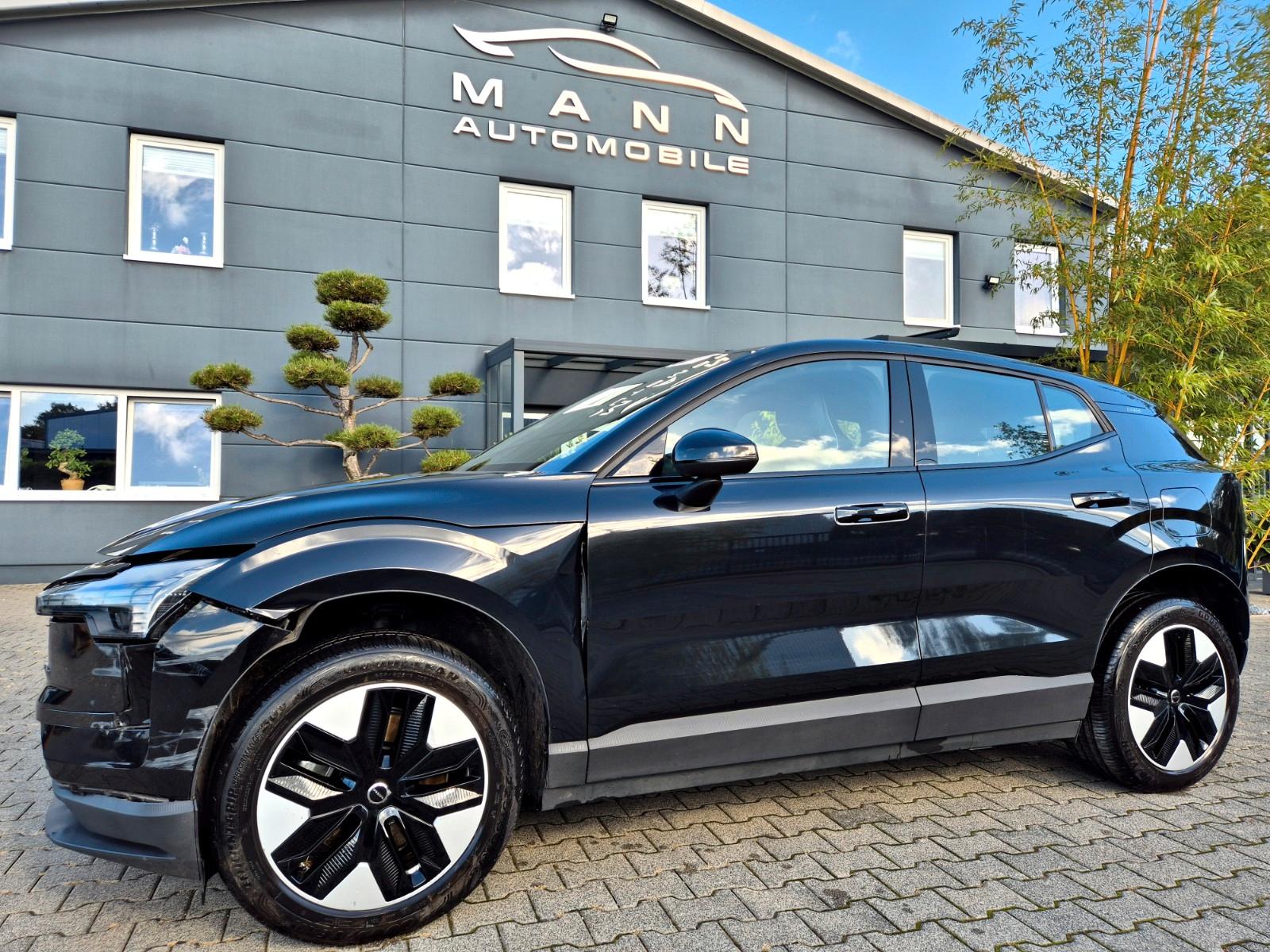 Volvo EX30*CORE*AUTOMATIK*LEDER*NAVI*KAMERA*LED*
