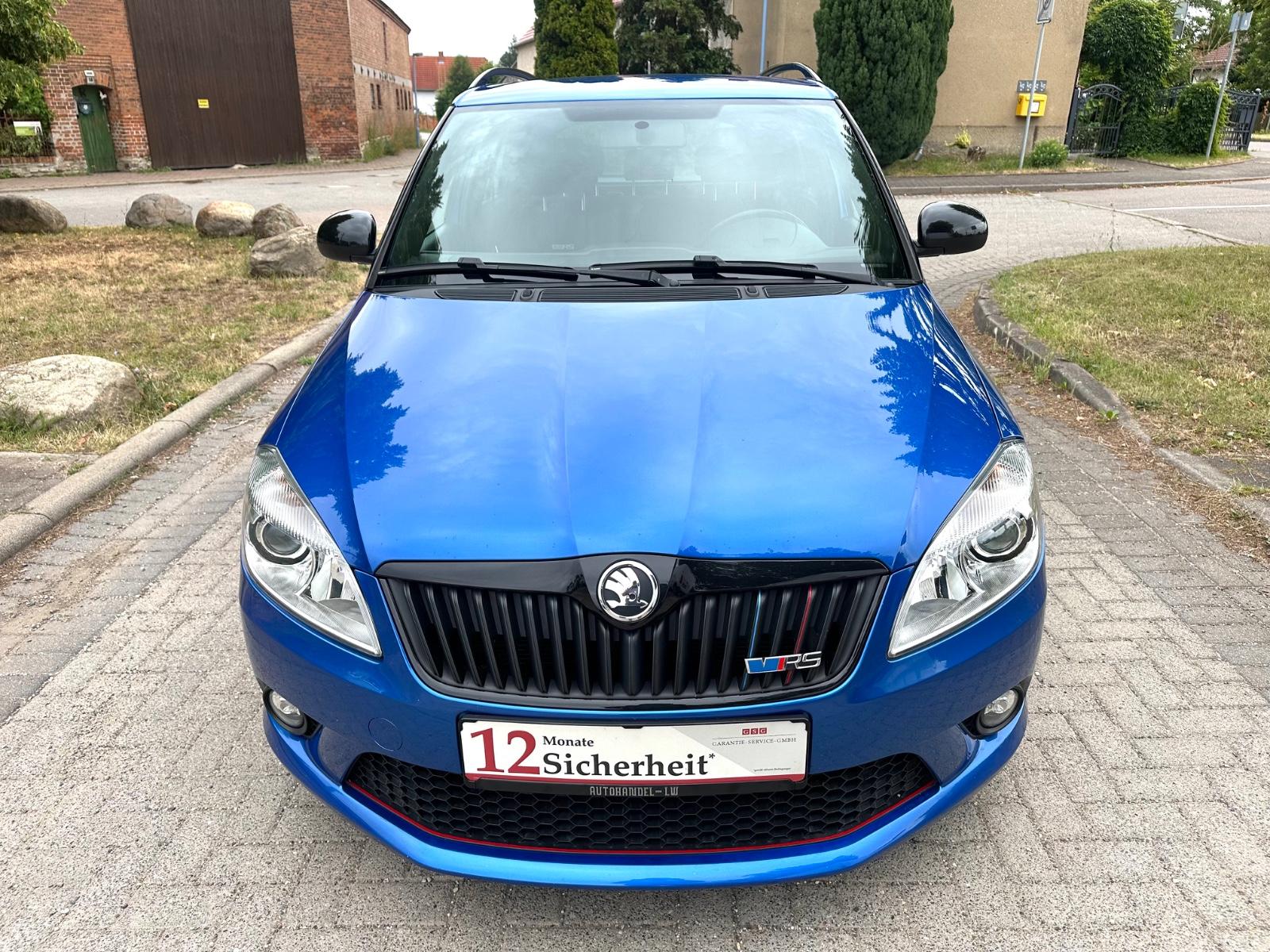 Skoda Fabia Combi RS 1.4 TSI 180 ch • DSG • Sièges sport chauffants • Régulateur • Jantes 17"