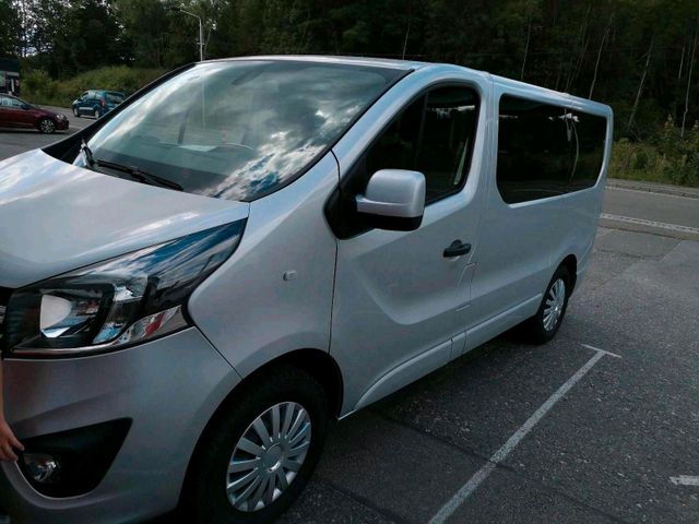 Opel vivaro  9 Sitze Bus