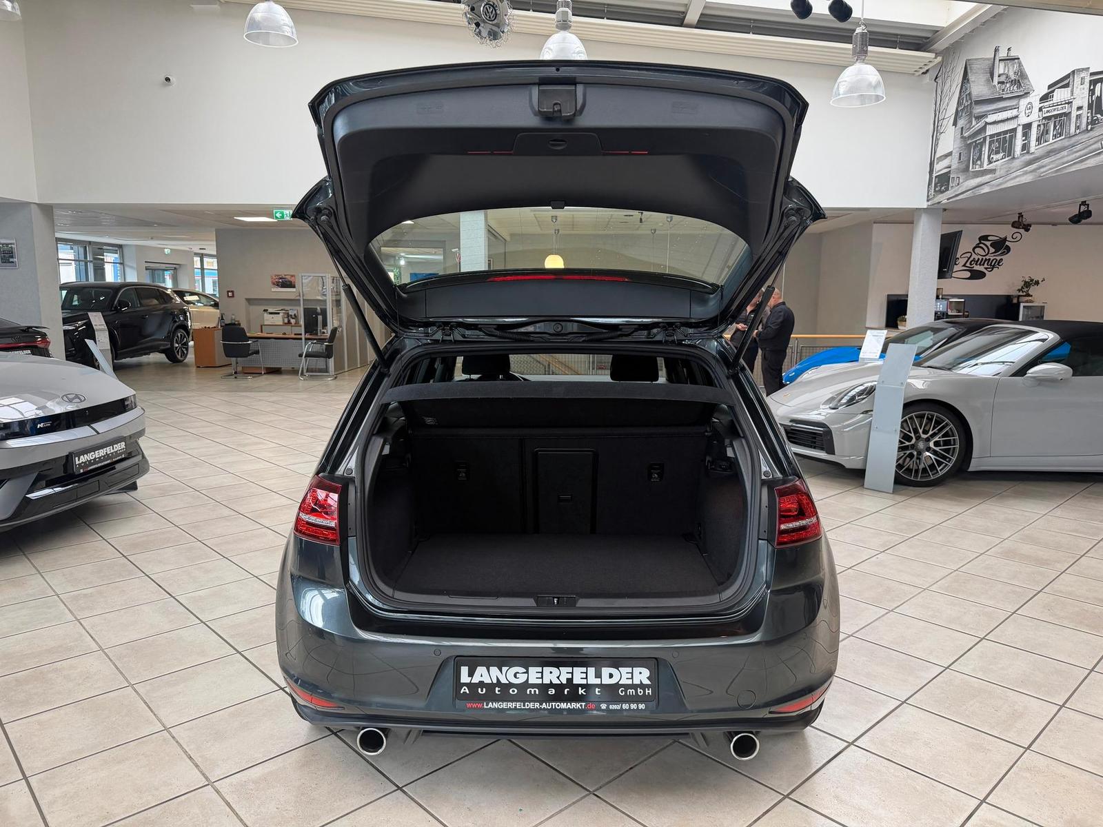 Volkswagen Golf 2.0 GTI Performance 1.HAND|KAMERA|SCHECKHFT