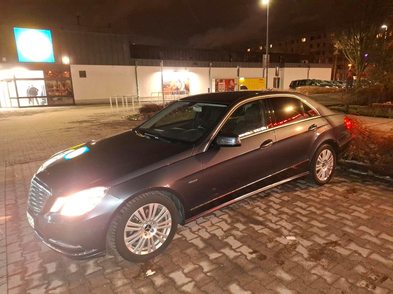 Mercedes-Benz E 220