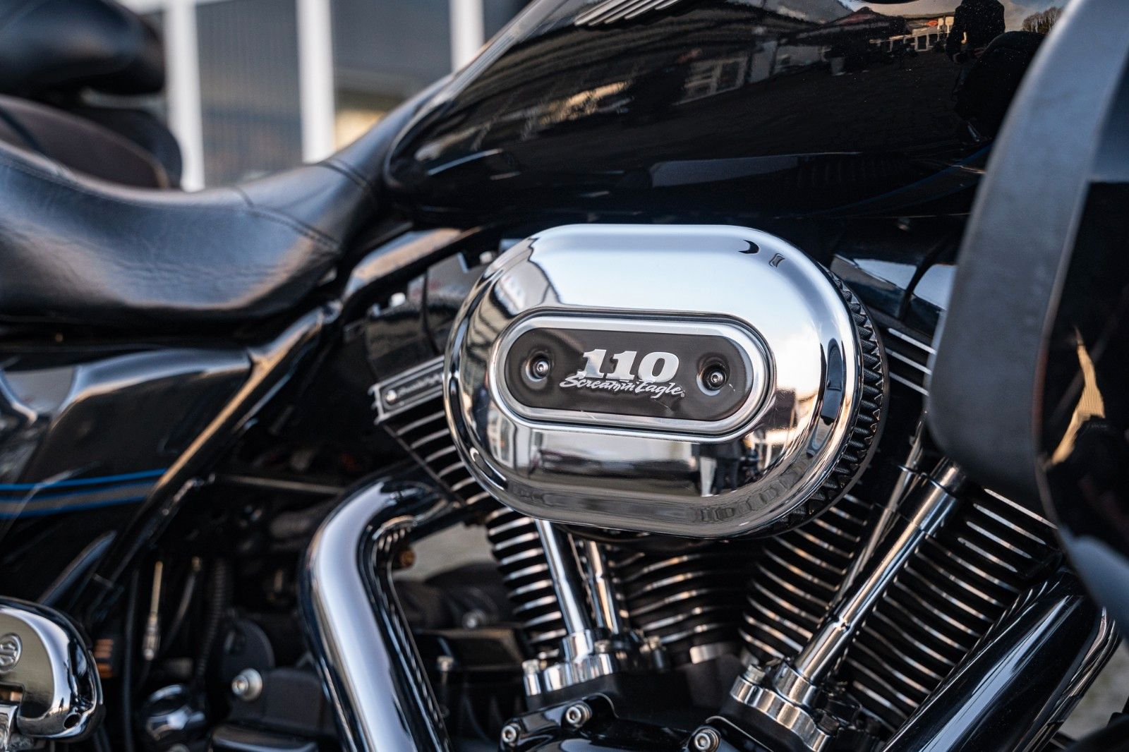 Fahrzeugabbildung Harley-Davidson CVO Ultra Classic Electra Glide 110ANV FLHTCUSE8