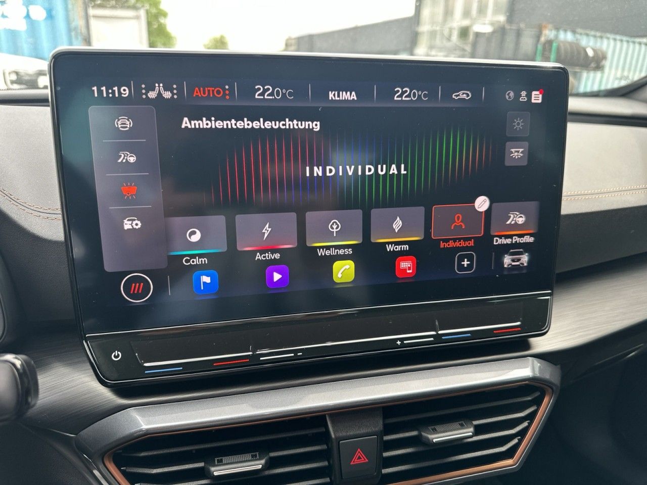 Fahrzeugabbildung CUPRA Formentor VZ 2.0 TSI 245 PS 7-Gang-DSG - mit KI generiert/bearbeitet