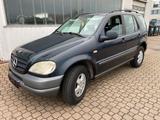Mercedes-Benz Mercedes ML320 *Automatic*Leder*Klima* - Mercedes-Benz ML 320 mit Benzin-Antrieb