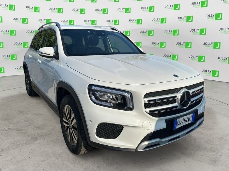 Image of Mercedes-Benz GLB 200
