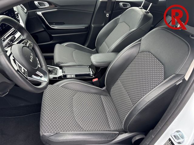 XCeed Vision Rückfahrkam. LenkradHZG Navi Spurha