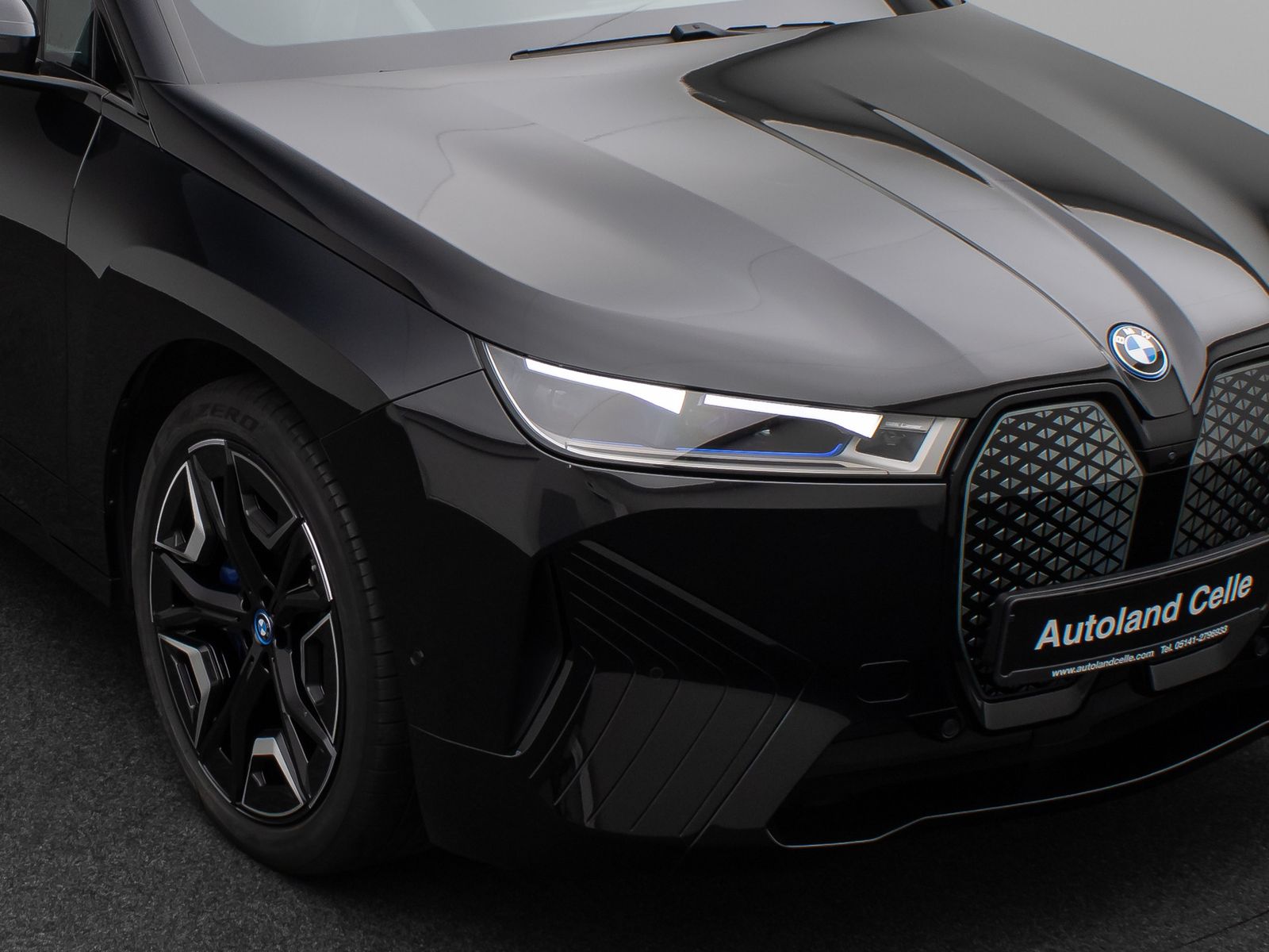 Fahrzeugabbildung BMW iX xD40 Sport 360°Laser H/K DAB AHK ACC 22Zoll