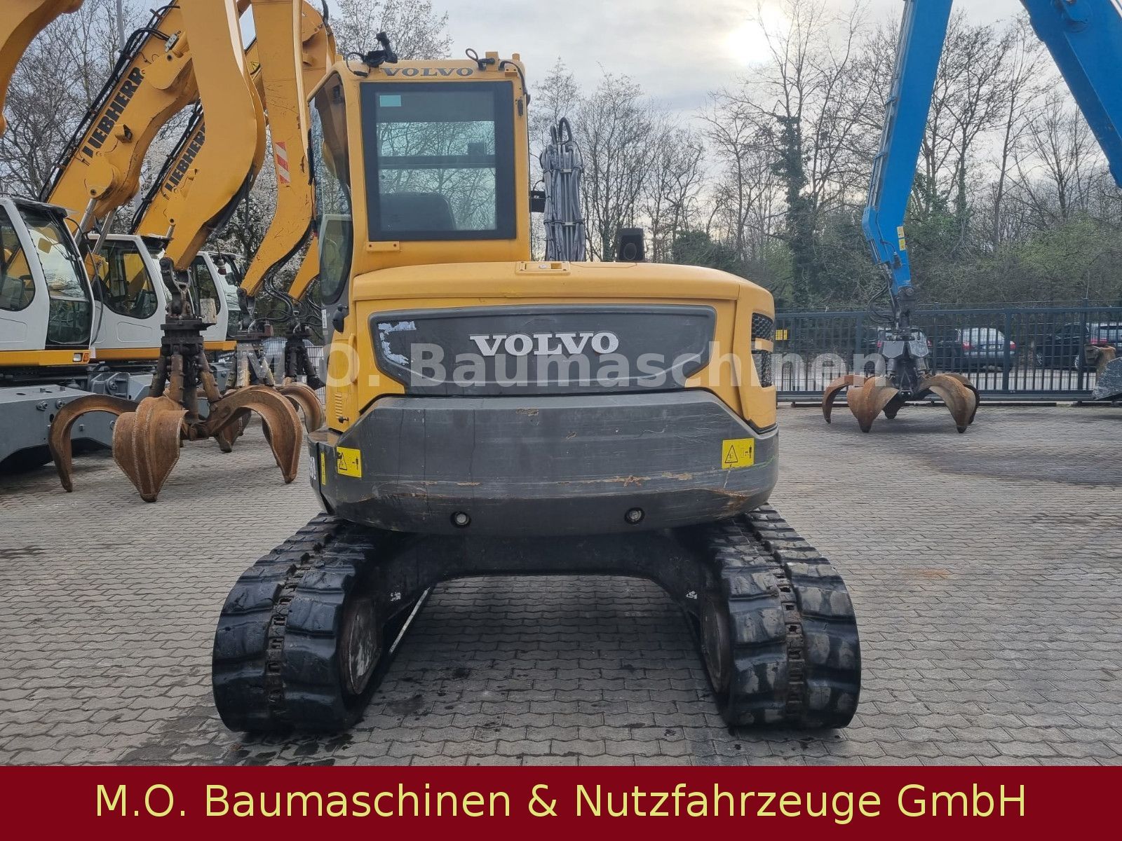 Fahrzeugabbildung Volvo ECR 88 D / Hammerleitung / SW