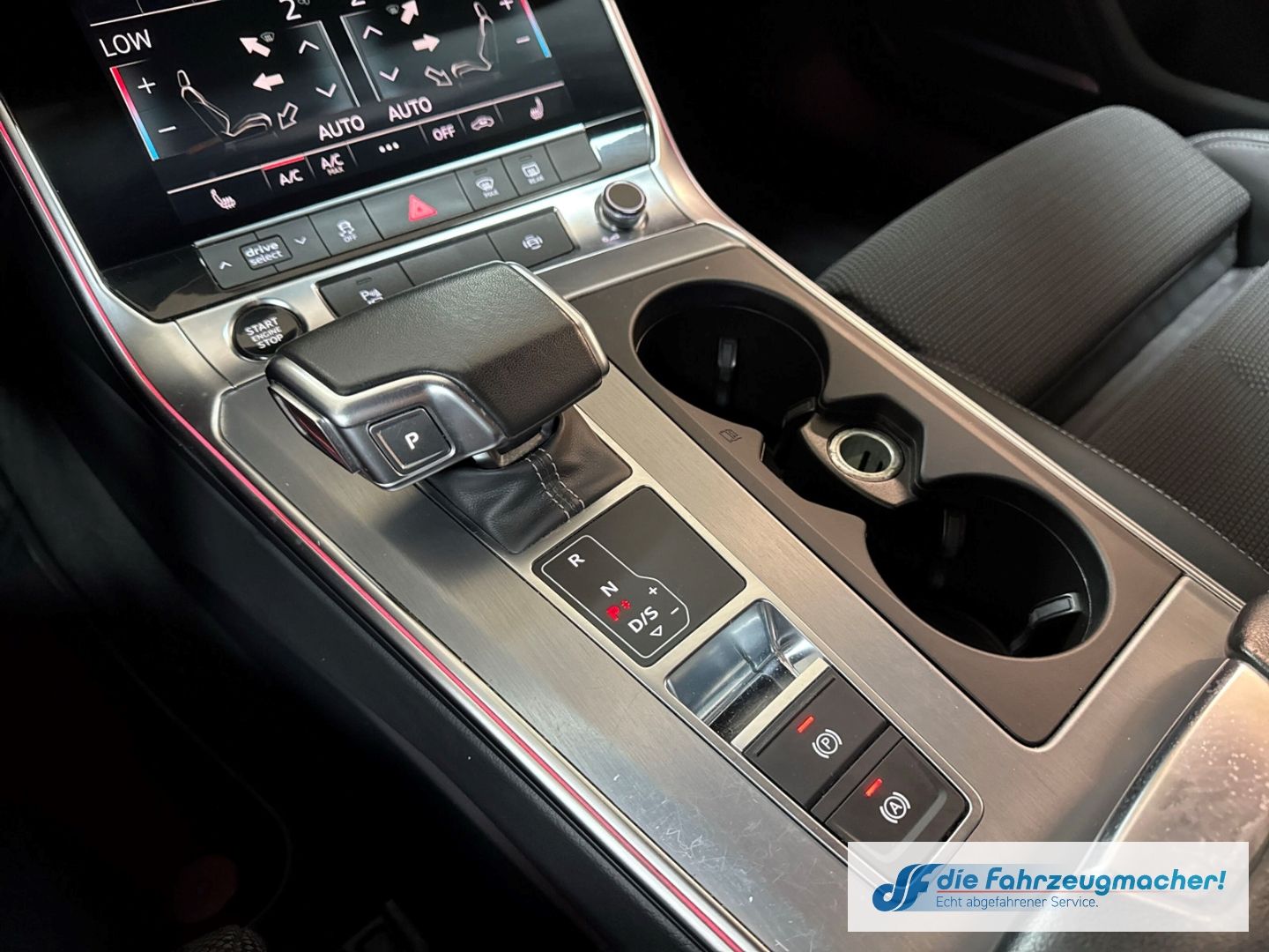 Fahrzeugabbildung Audi A6 Avant 40 TDI quattro sport S-line Sportpaket